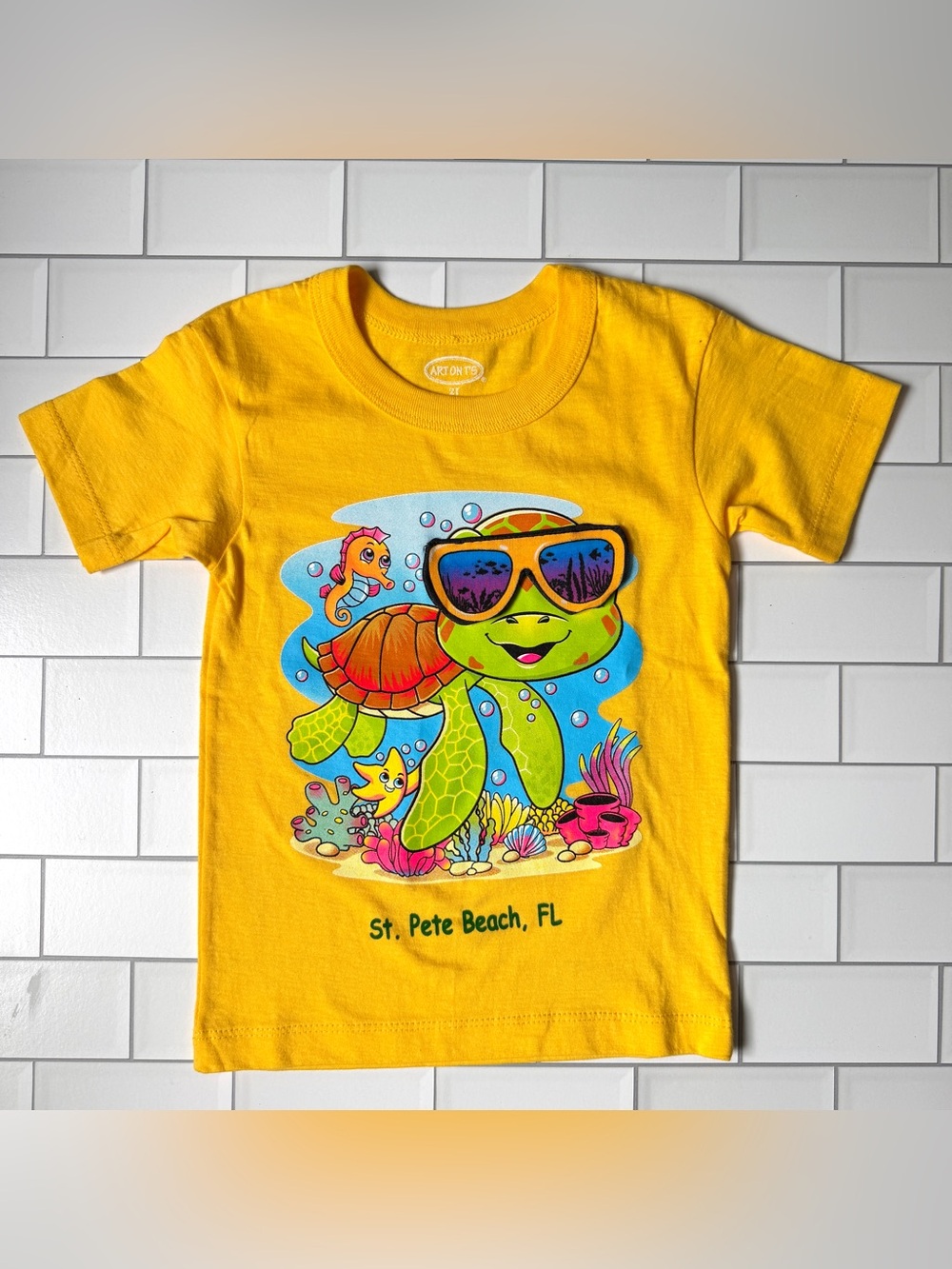 2T🐢 Kids Yellow Sea Turtle Graphic Tee w/3D Sunglasses Flap- St. Pete Beach